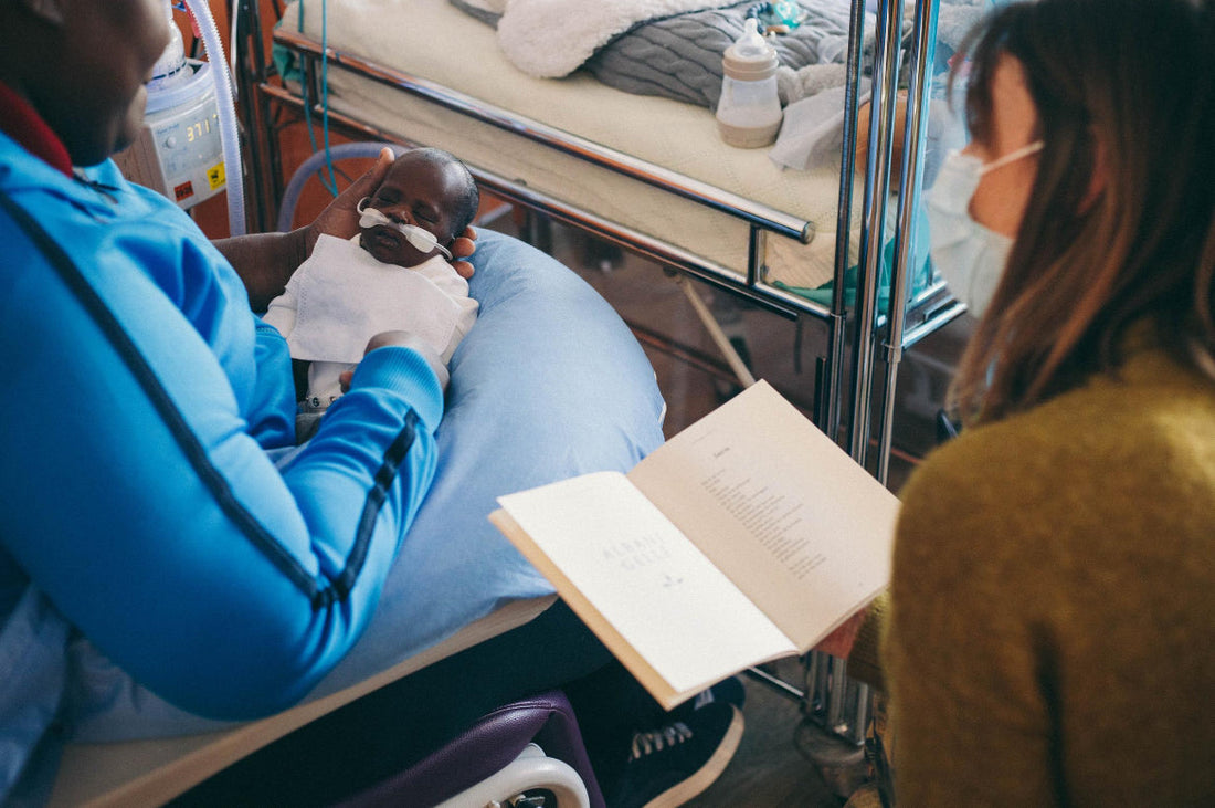 M Le Monde en reportage à Robert Debré avec À toi qui es là